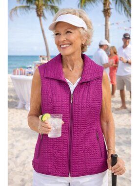 Chico's Pink Quilted Zip-Up Vest size 1 Medium Women's Golf Beach Fun